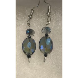 Earrings - Crystal beads in...