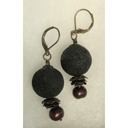 Round Black Stone W/Brass...