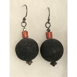 Round Black Stone W/Red Coral